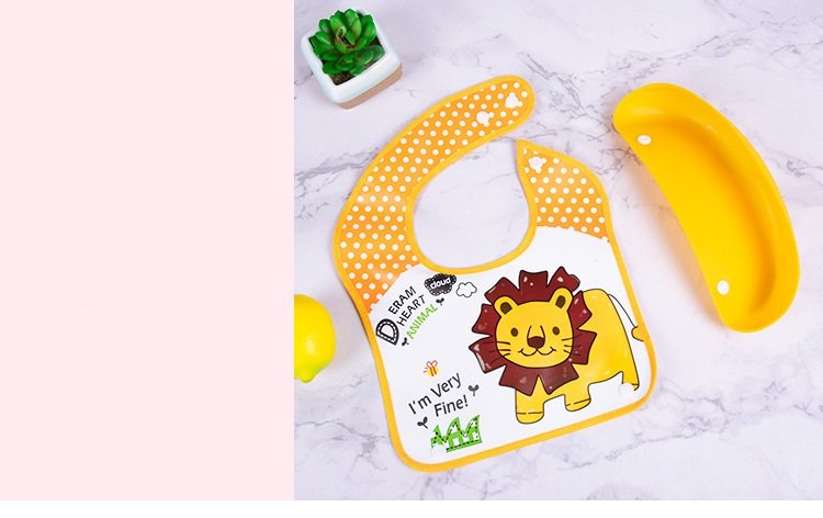 Baby-Foldable-Washable-Soft-Pocket-Cartoon-Bib-7.jpg