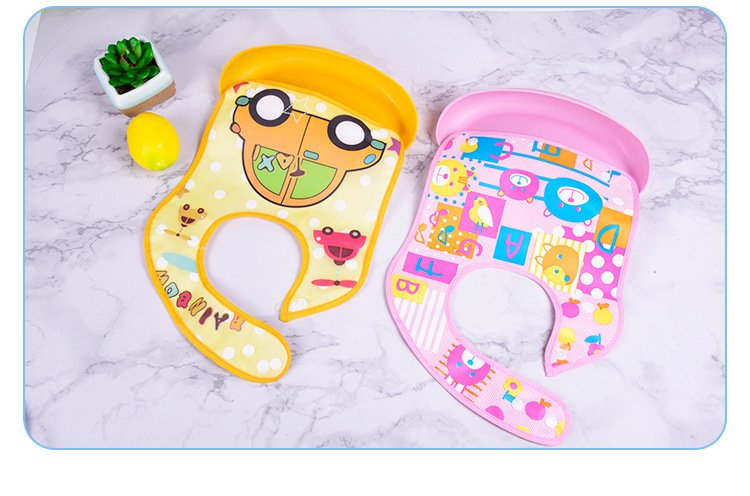 Baby-Foldable-Washable-Soft-Pocket-Cartoon-Bib-8.jpg