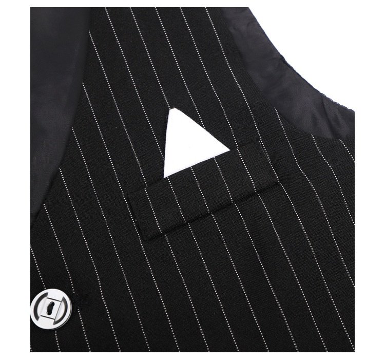 handsome-boy-4-pieces-waist-coat-gentlema-suiting-17.jpg